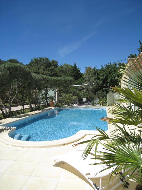 Le Clos Olives Comps  Room photo